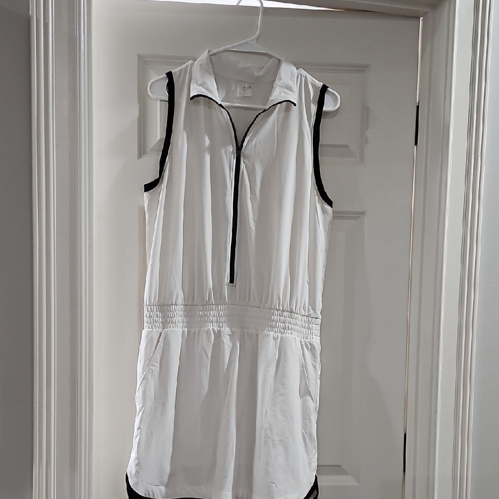 White Sleeveless Zip-Up Skort